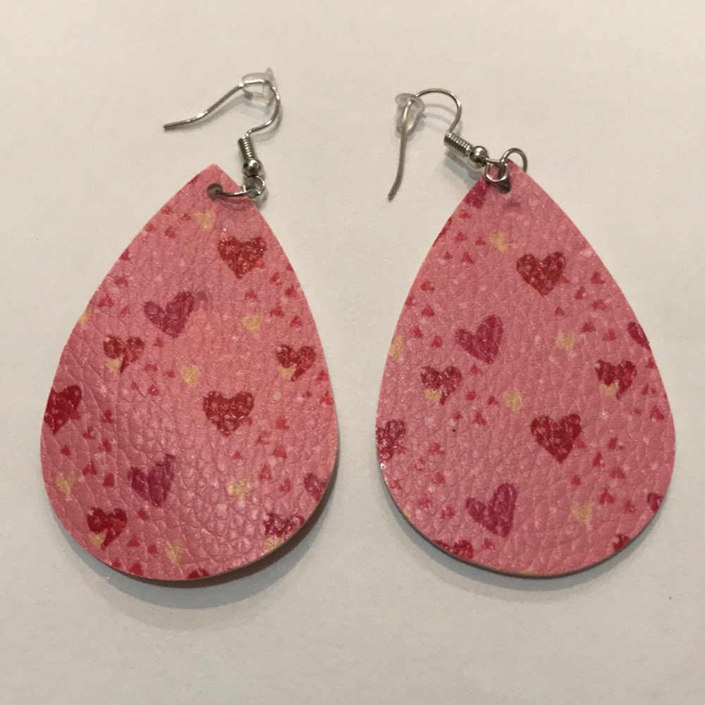 🆕Pink w/Red ❤️ Faux Leather Drop Earrings